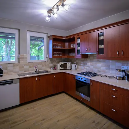 Diofa Vendeghaz Villa