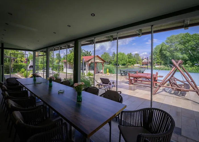 Diofa Vendeghaz فيلة